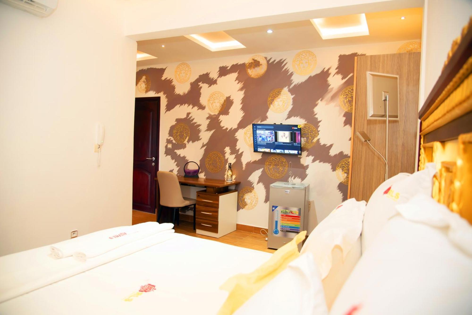 Residence Le Sommet - Chambre Versace Douala Extérieur photo